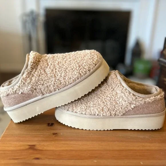 NWOT American Eagle AE Sherpa Platform Slipper Clogs Beige Tan Womens Sz 6 - Picture 9 of 11